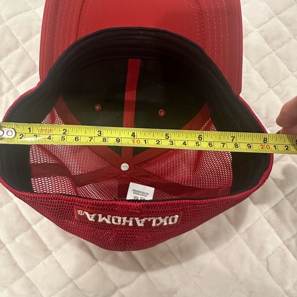 Brand New Men’s University of Oklahoma OU Trucker Hat - Picture 6 of 6